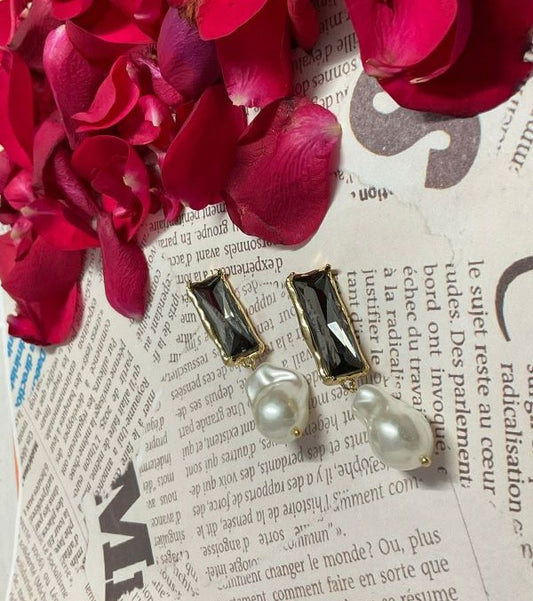 Baroque Pearl Earrings